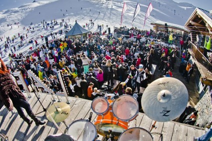 Snow-wise - Our complete guide to Val d'Isère, France - Val d'Isère's apres-ski