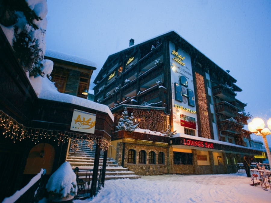Exterior of luxury 4-star superior Hotel Alex in Zermatt, Switzerland