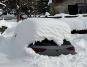 Lots of snow on a car in Courmayeur, Italy on 25 November 2025 – Link to Snow-wise's weather & snow update for the Alps, 1 December 2025